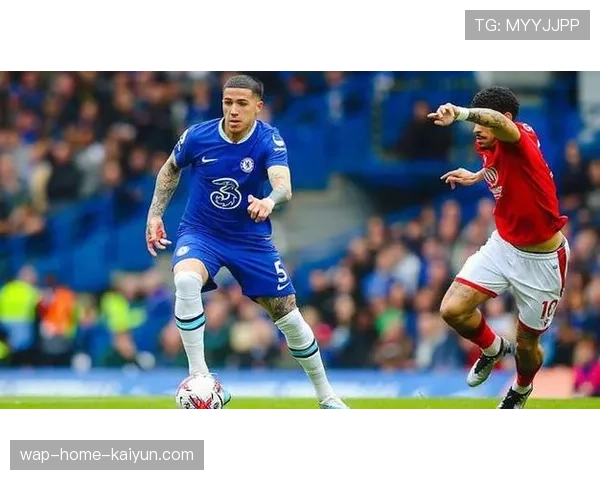 朗斯赛季后期体能分配：多线作战下主力轮换与战术微调策略